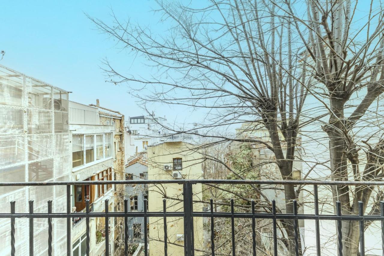 Flat With Balcony And Bosphorus View In Beyoglu Apartment Istanbul Luaran gambar