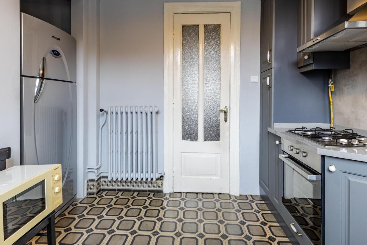 Flat With Balcony And Bosphorus View In Beyoglu Apartment Istanbul Luaran gambar