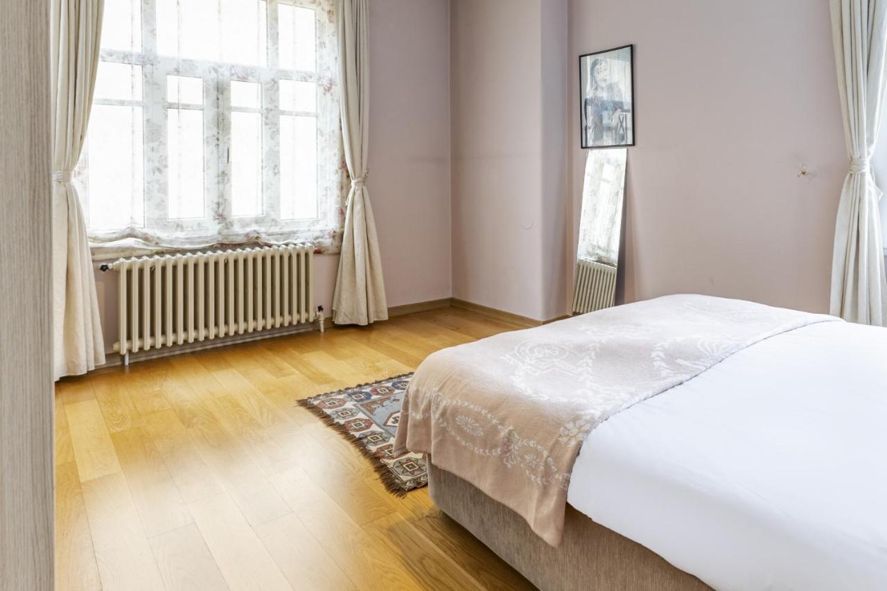 Flat With Balcony And Bosphorus View In Beyoglu Apartment Istanbul Luaran gambar
